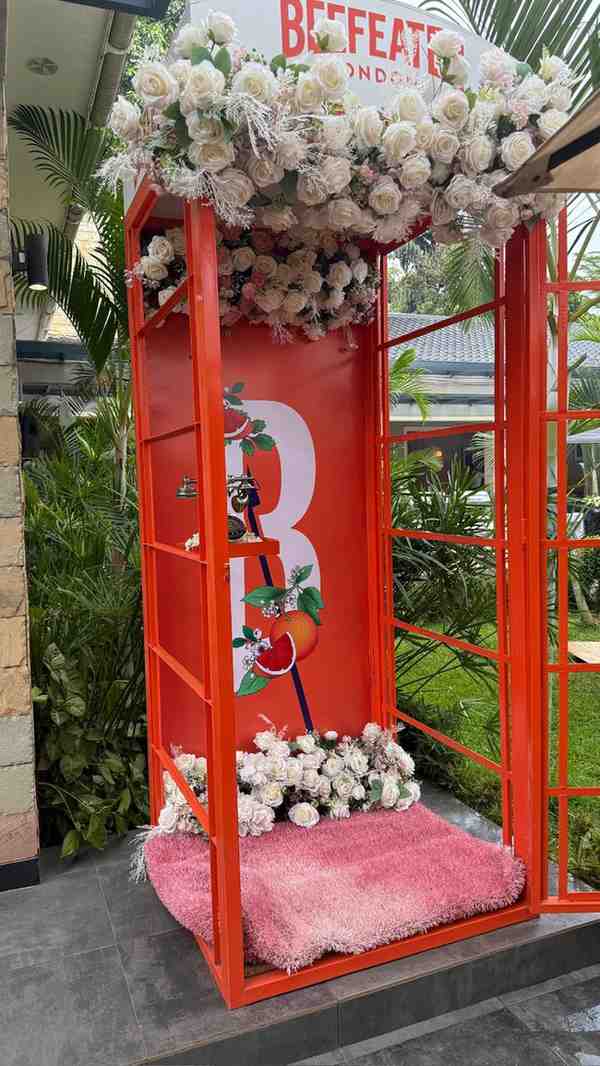Beefeater Phone Booth Installation